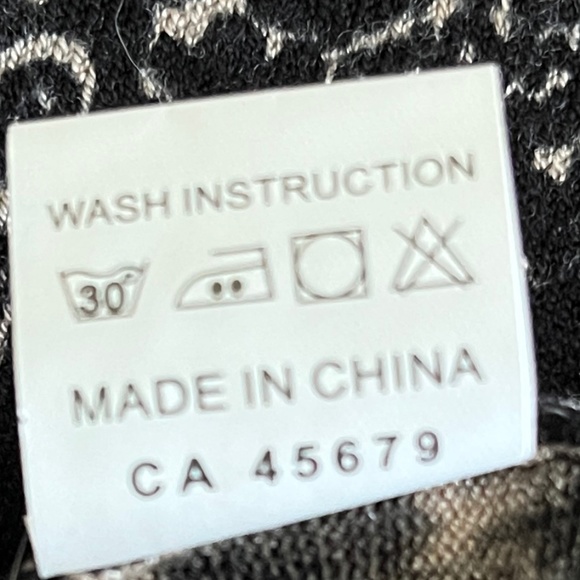 Casa Donna long sleeve Tunic/Sweater New with tags - Size M - Picture 13 of 13